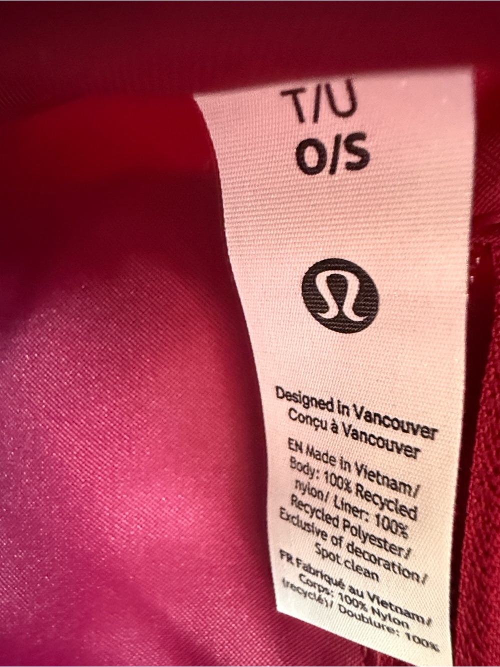 lululemon athletica City Essentials Shoulder Bag in Berry Rumble (BRML) - Picture 6 of 10